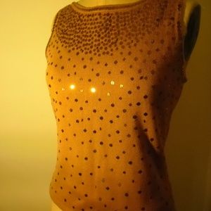 Siquenced front wool sleeveless top size small